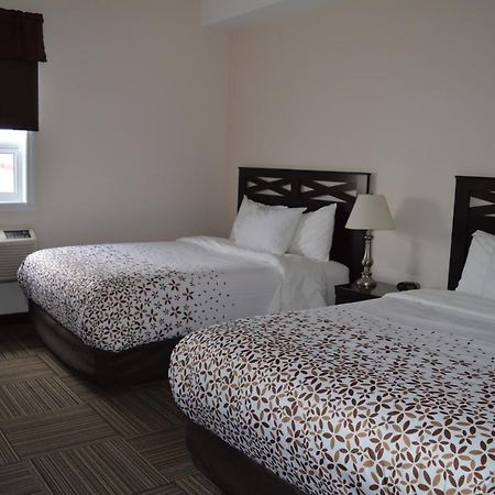 Auberge Macdonald Guest Inn Iroquois Falls Zewnętrze zdjęcie