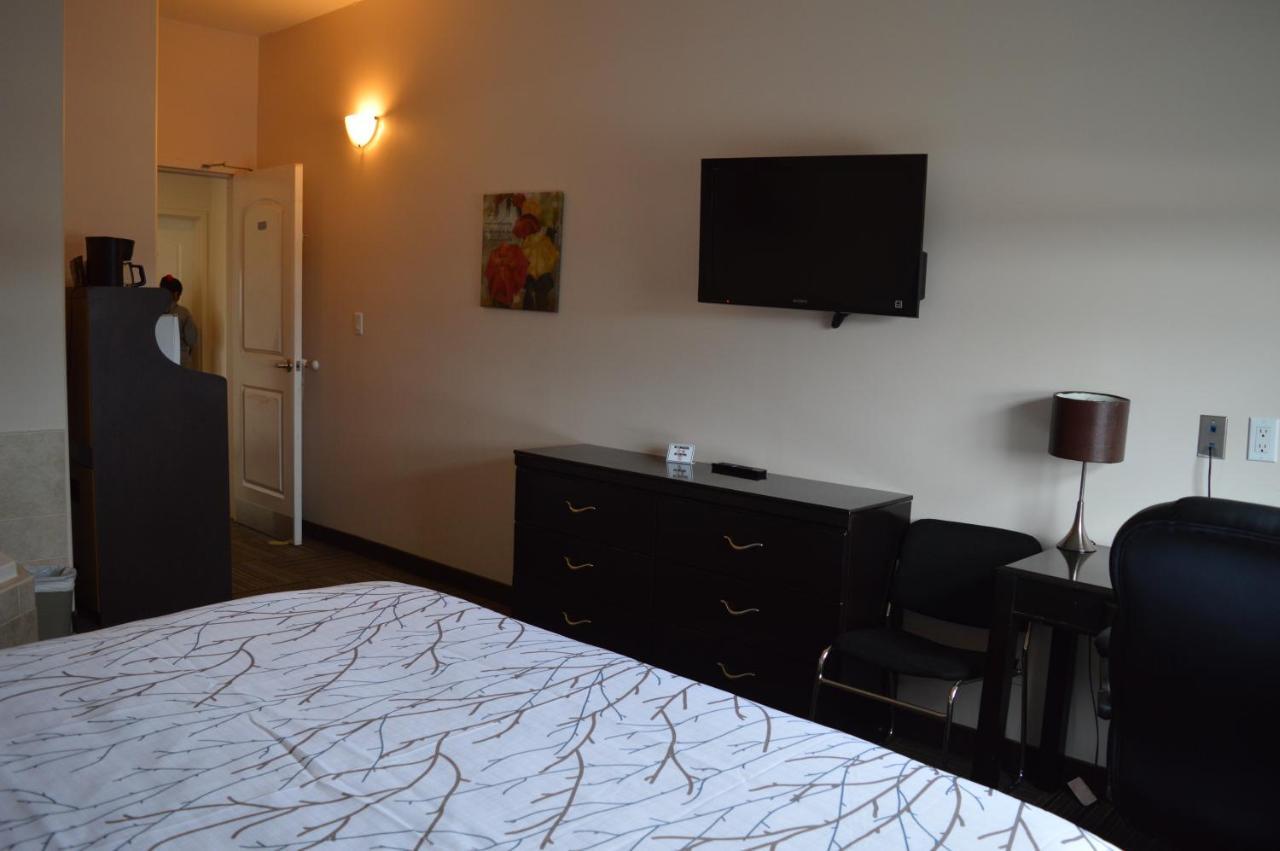 Auberge Macdonald Guest Inn Iroquois Falls Zewnętrze zdjęcie