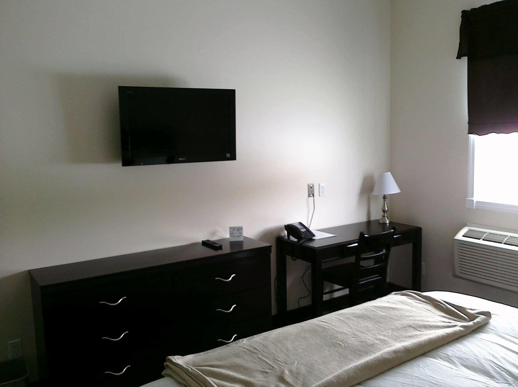 Auberge Macdonald Guest Inn Iroquois Falls Zewnętrze zdjęcie